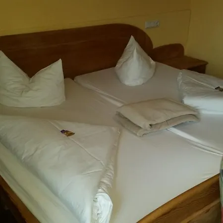 Kurparkhotel 3* 奥伯斯特多夫